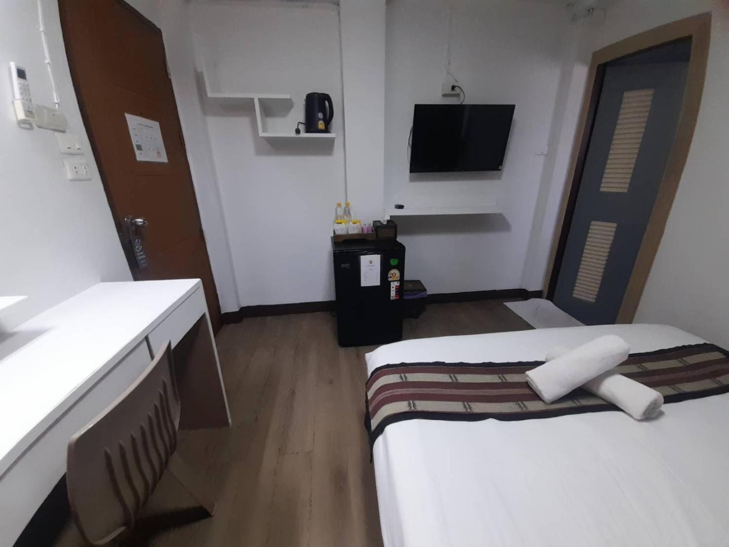 Home Place Hotel Чіангмай Екстер'єр фото