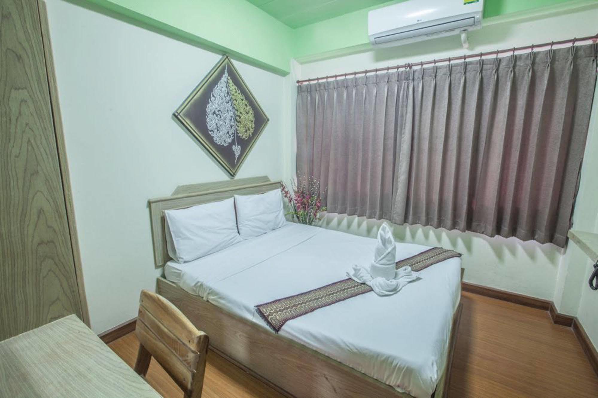 Home Place Hotel Чіангмай Екстер'єр фото